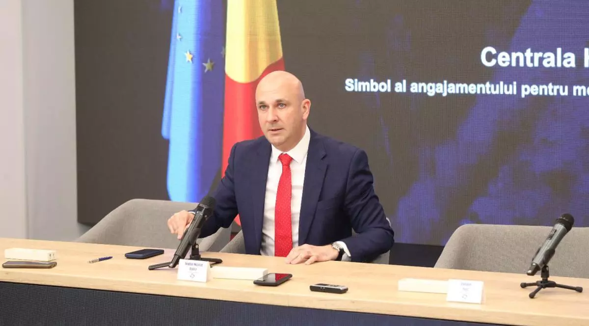 CEO-ul Hidroelectrica, Bogdan Badea, la semnarea contractului pentru retehnologizarea Centralei Hidroelectrice Râul Mare Retezat, 21 mai 2026