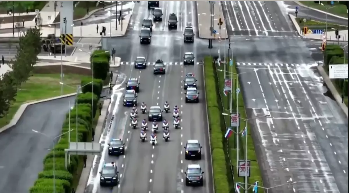 Coloana lui Vladimir Putin la Astan Captură X @visegrad24