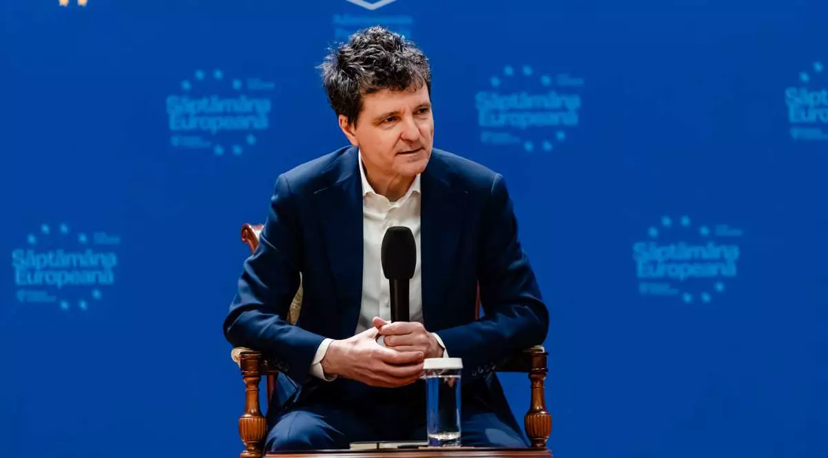 Nicușor Dan va începe luni, 18 mai, consultările formale cu partidele pentru desemnarea unui nou premier care să formeze un Guvern