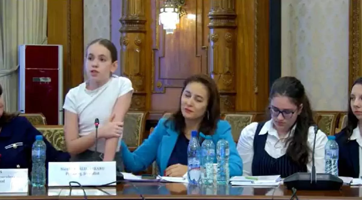 eleva Ilinca mesaj minstruleducatiei Mihai Dimian