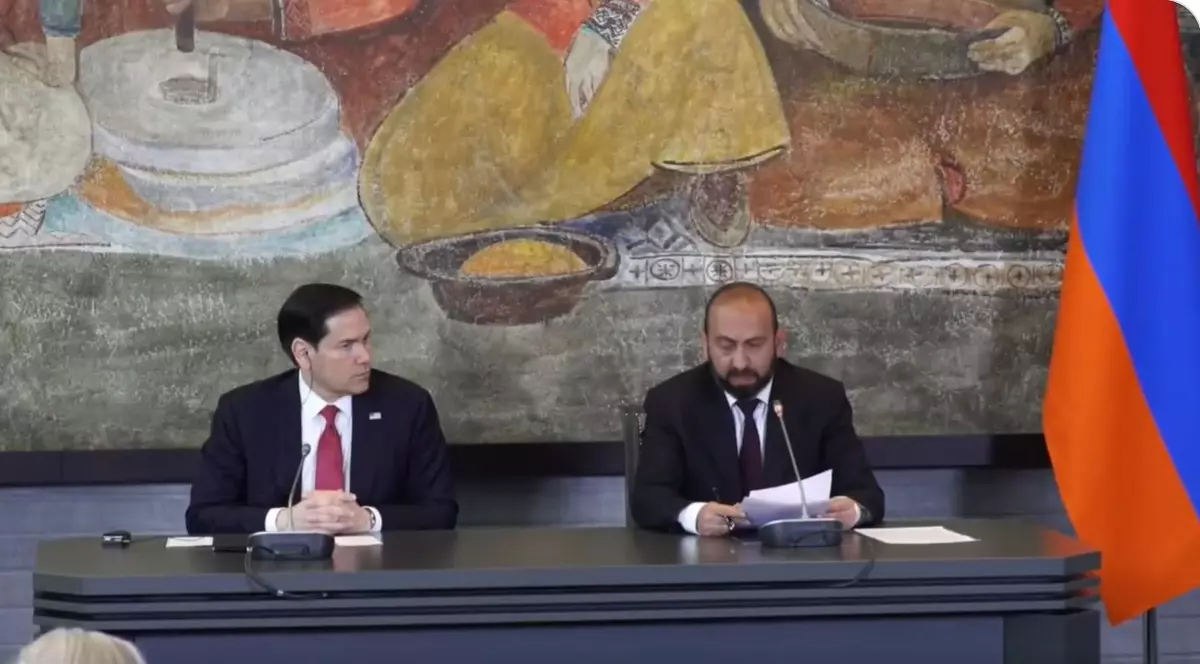 Întâlnire la Erevan între Marco Rubio (stânga) și Ararat Mirzoian Captură X @AlphaNewsAM