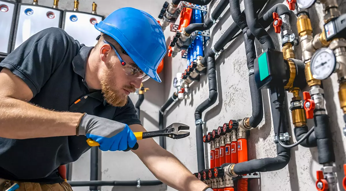 Instalații sanitare și electrice: când improvizația costă mai mult decât profesionalismul