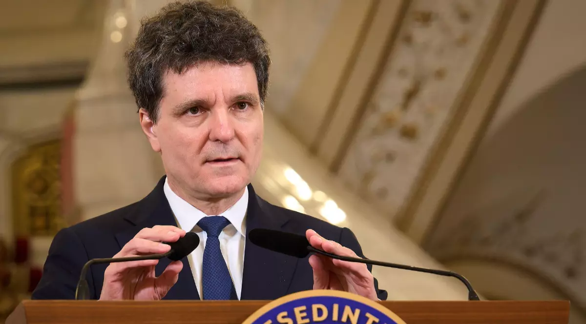 Nicușor Dan, Președintele României, face declarații de presă