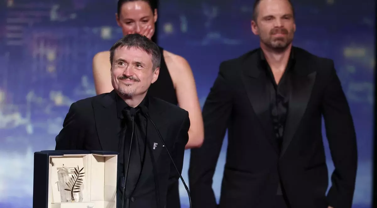 „Fjord” al regizorului român Cristian Mungiu câștigă Palme d'Or la Cannes. Regizorul român, la al doilea trofeu
