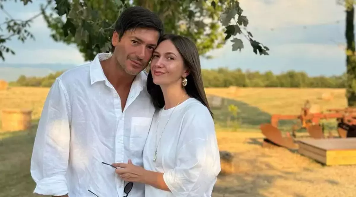 Radu Vâlcan și Adela Popescu