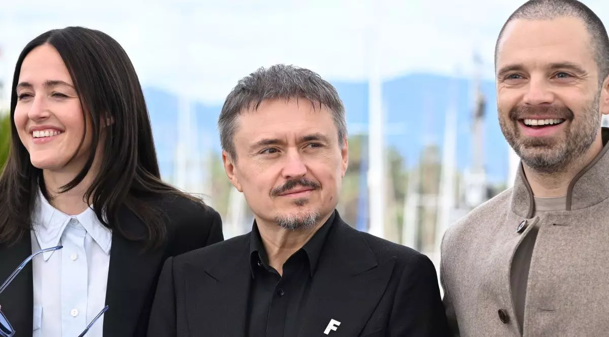Renate Reinsve, Cristian Mungiu, Sebastian Stan, la Festivalul de Film de la Cannes. Foto Getty Images