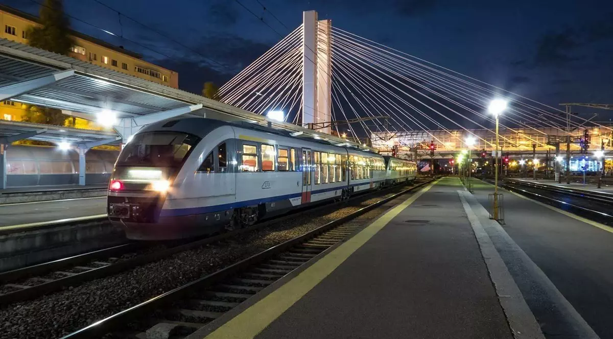 Trenul internațional „România” va asigura legături directe zilnice între București și destinații din Bulgaria și Turcia.