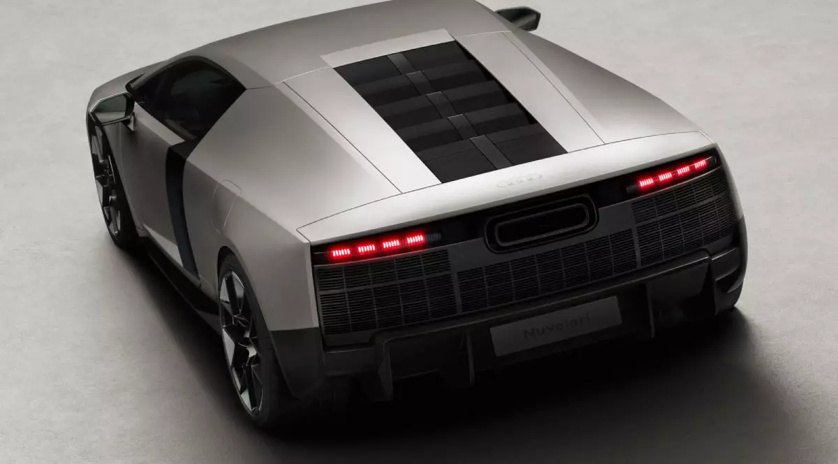 Audi Nuvolari, primul supercar al brandului german, din spate și de sus, de culoare gri, cu stopurile led roșii, pe fundal gri