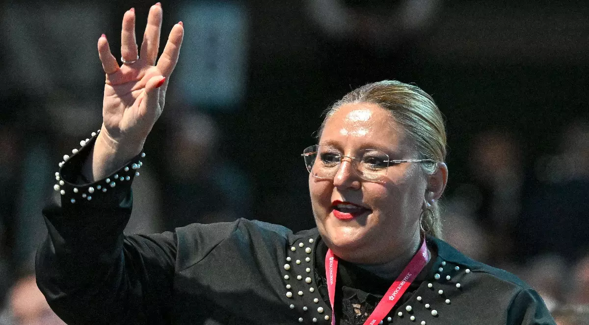 05.06.2026 Diana Sosoacă, membră a Parlamentului European și lidera partidului de dreapta SOS România, vorbește în cadrul unei sesiuni plenare a Forumului Economic Internațional de la Sankt Petersburg, la Sankt Petersburg, Rusia.