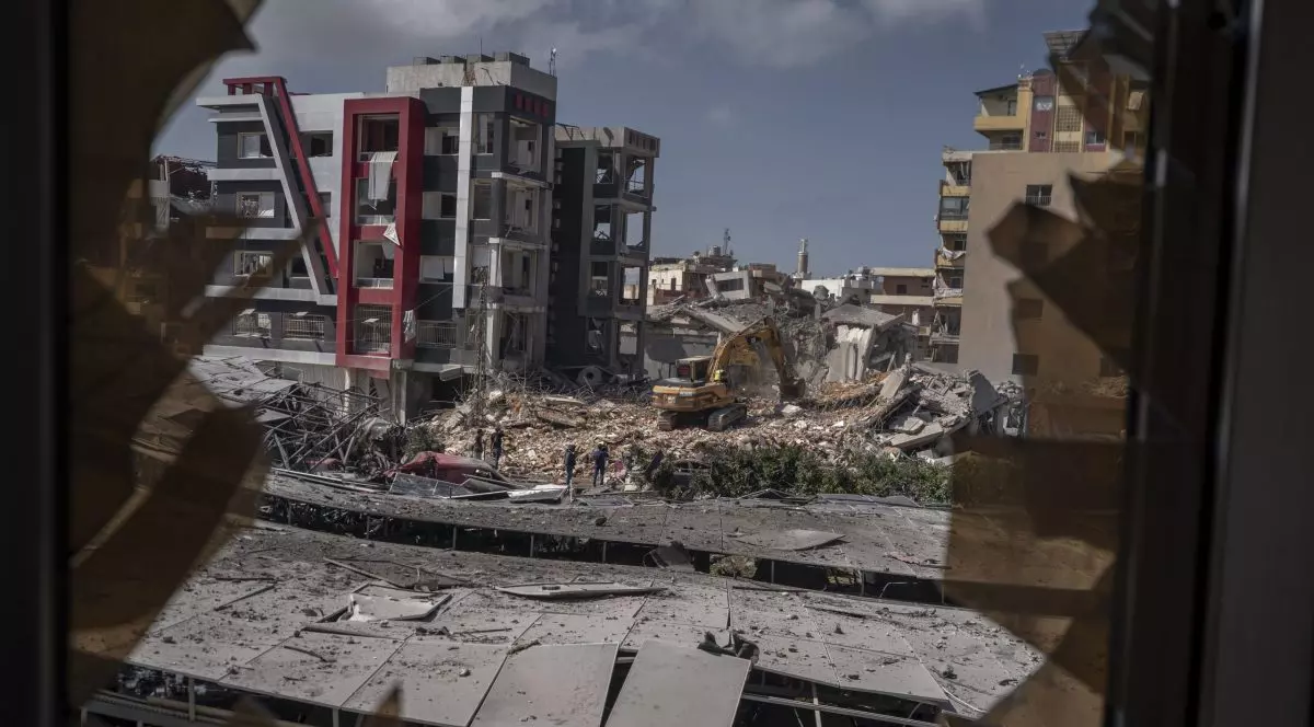 Clădiri distruse în Tyr, Liban, de atacurile Israelului.