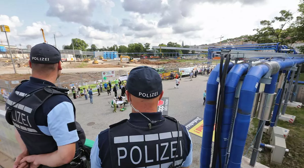 Vedere generală în ziua lansării construcției proiectului gării Stuttgart 21, pe 5 august 2014, în Stuttgart, Germania.