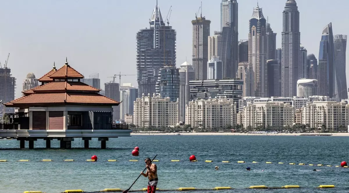 În lipsa turiștilor, hotelurile de lux din Dubai au scăzut prețurile pentru localnici cu până la 50%
