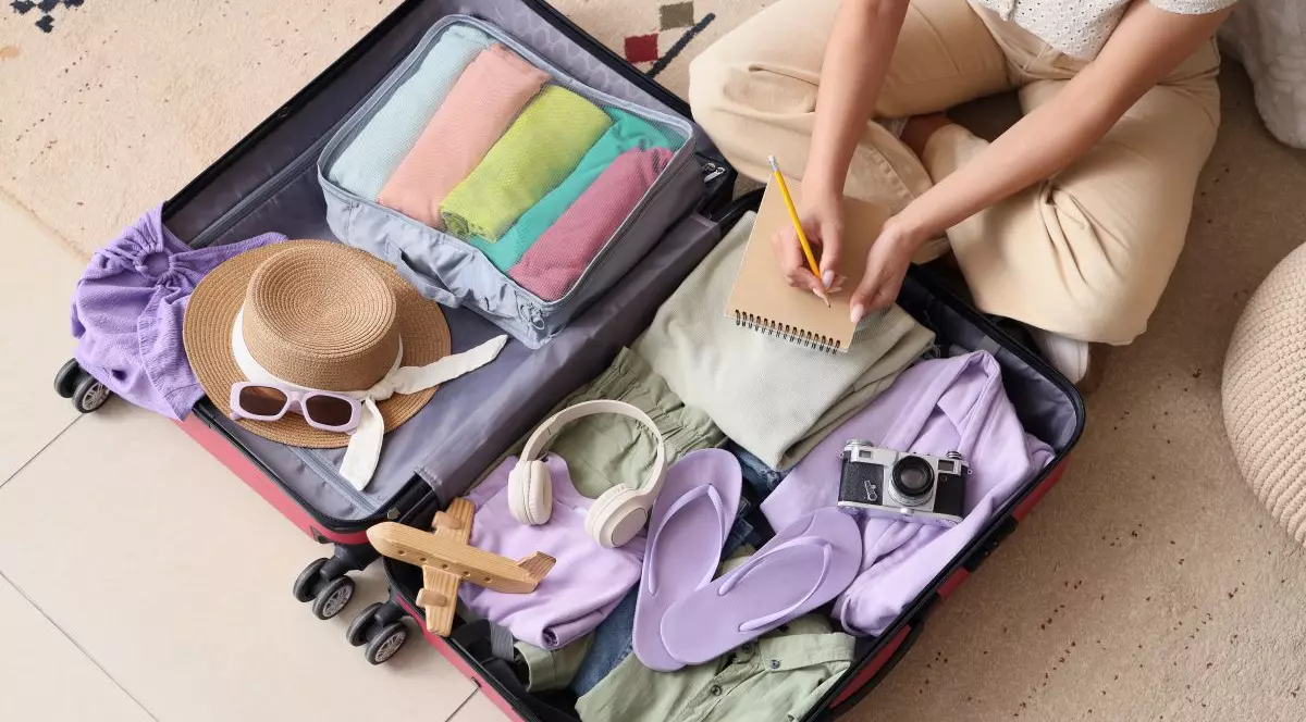 Ce să iei cu tine în vacanță: lista completă de lucruri esențiale - Foto Shutterstock