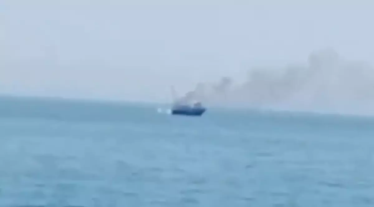 Navă de pescuit atacată în Marea Neagră Captură X @OkcularTepesi13