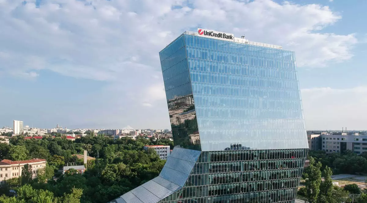 Anunț UniCredit Bank