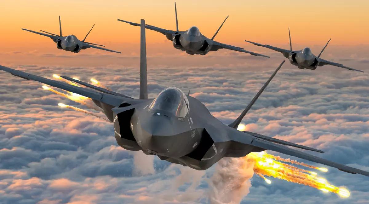 Avioane de luptă F-35 pe cer