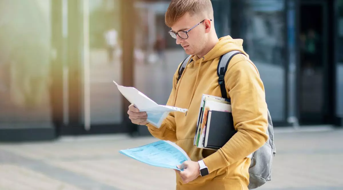 elev-examen-shutterstock