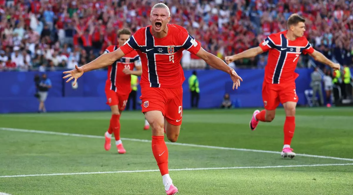 Erling Haaland se bucură după marcarea primului gol al echipei Norvegiei în meciul cu Irak din Grupa I a Cupei Mondiale 2026, disputat pe stadionul din Boston la 16 iunie 2026, în Foxborough, Massachusetts, SUA.