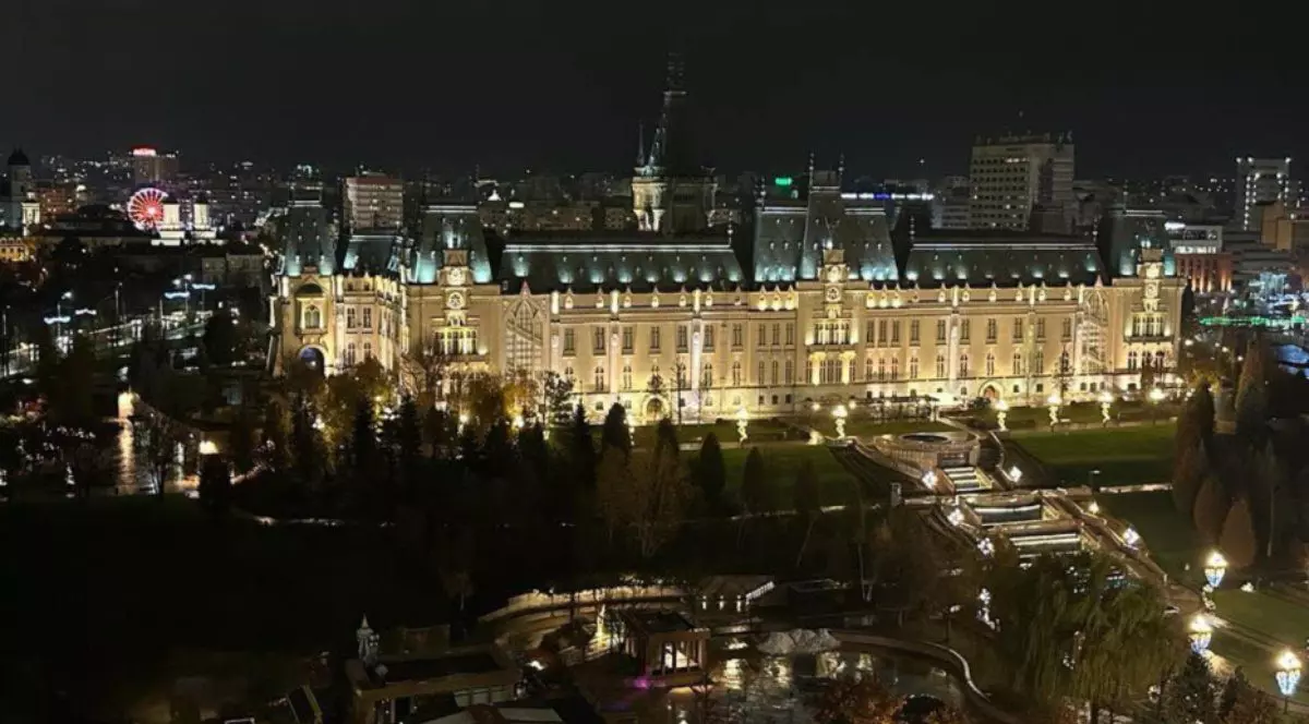 Iluminatul public va fi raționalizat pe timpul nopții, în Iași. Sursă foto: Facebook/Mihai Chirica.