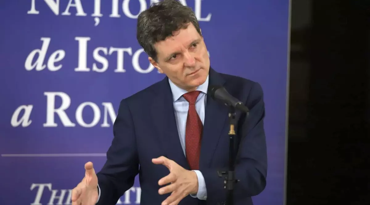 Nicușor Dan, către un jurnalist care l-a întrebat cât se mai ferește să propună un premier „Dacă vă propun pe dumneavoastră ajungem undeva”