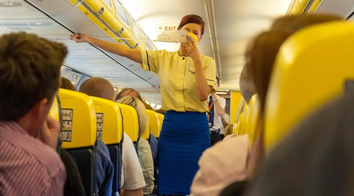 Decizia luată de Agenția pentru Siguranța Aviației după ce un pasager Ryanair a fost aproape aspirat în afara avionului în timpul zborului