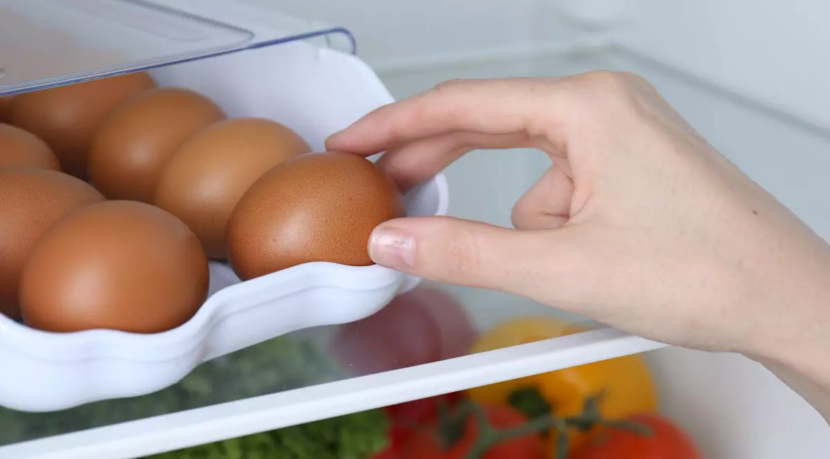 Cum păstrăm ouăle corect în frigider - Foto Shutterstock