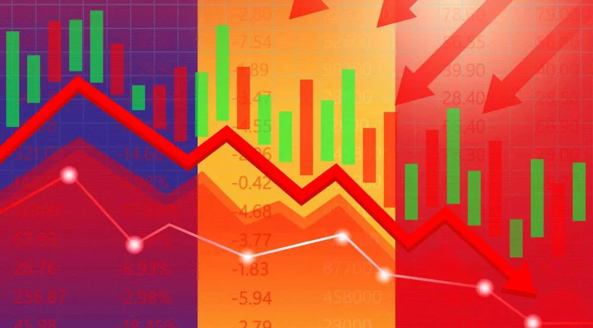 Drapelul României cu grafic financiar în scădere. Conceptul de criză economică și recesiune globală
