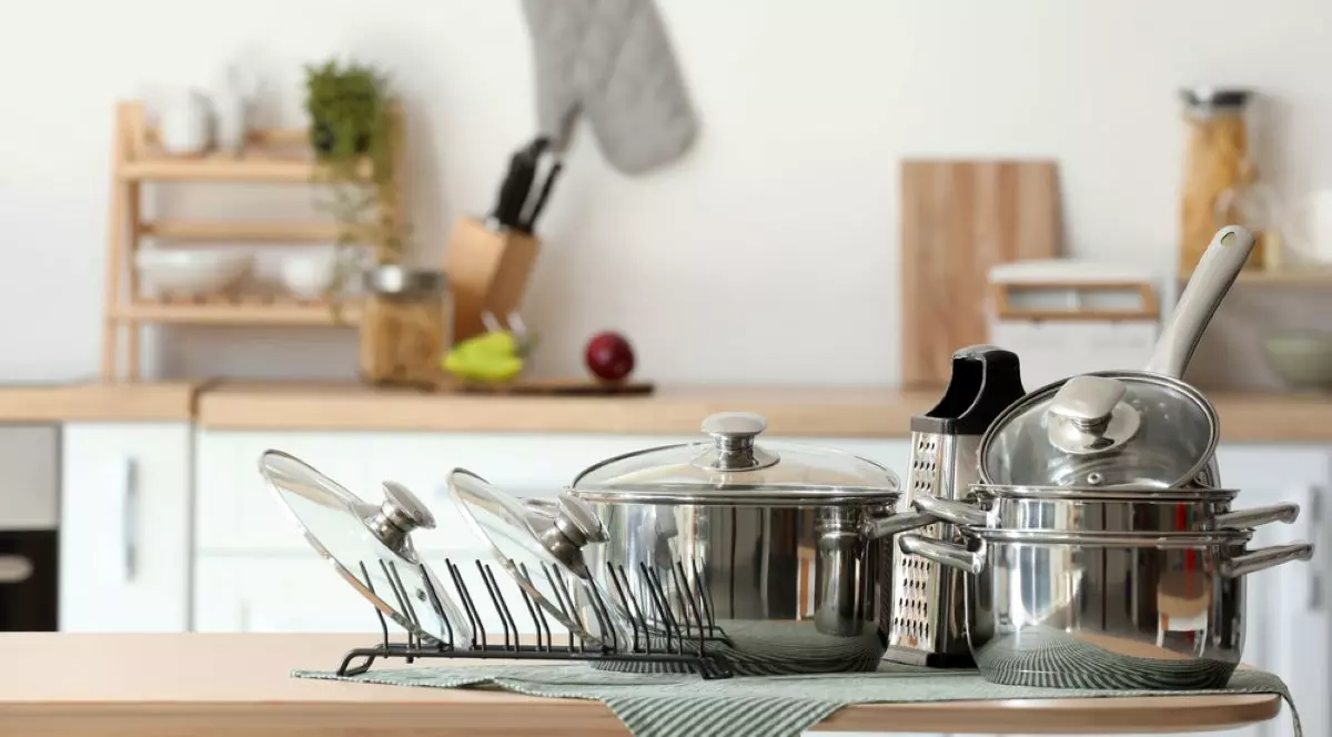 Ce vase de gătit îti trebuie dacă te muți singur - ustensile pe care trebuie să le ai în bucătărie ( Foto Shutterstock)
