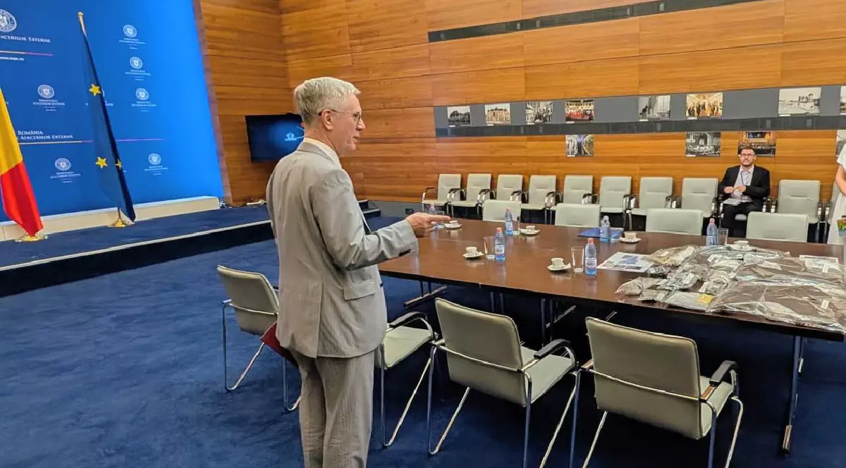 Vladimir Lipaev, ambasadorul Rusiei la București, a ajuns luni, 27 iulie, în jurul orei 15 la Ministerul Afacerilor Externe, convocat de Oana Țoiu
