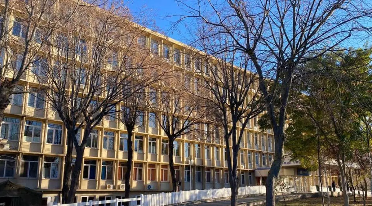Intrarea în Spitalul Municipal Mangalia