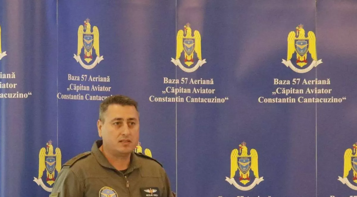 Generalul de flotilă aeriană Nicolae Crețu vorbește în cadrul Conferinței Internaționale „Black Sea and Balkans Security Forum”, 24 mai 2025