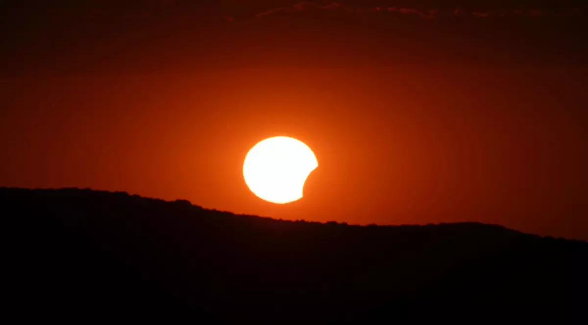 eclipsa parțiala de soare, campul cetatii mures, 12 iulie 2026