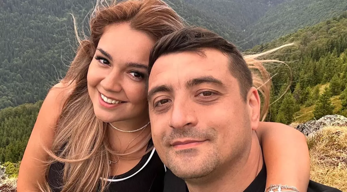 George Simion și Ilinca, soția lui, selfie in varf de munte