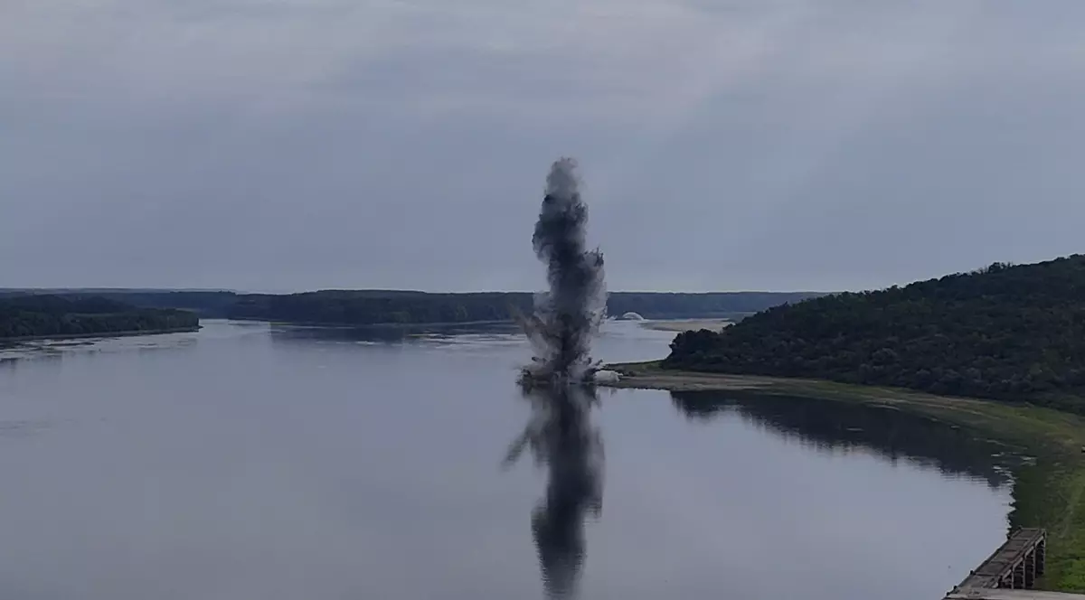 Detonări la stânca Pârjoaia de pe Dunăre. Sursa foto: Inquam Photos-George Călin