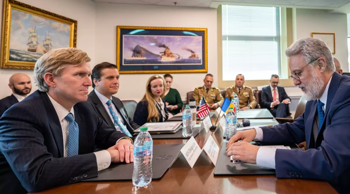 Marius Lazurca s-a întâlnit cu subsecretarul american al Apărării, Elbridge Colby: România, pilon-cheie în noua doctrină „NATO 3.0”