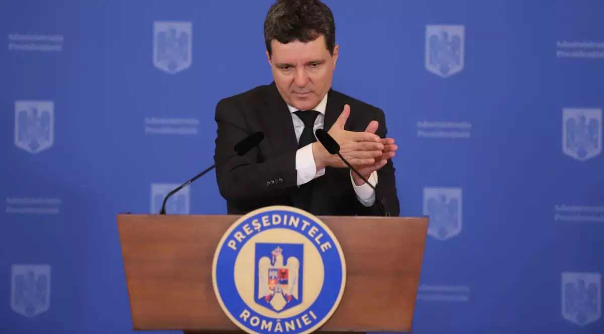 Nicușor Dan poate forța nota politică FOTO Dumitru Angelescu