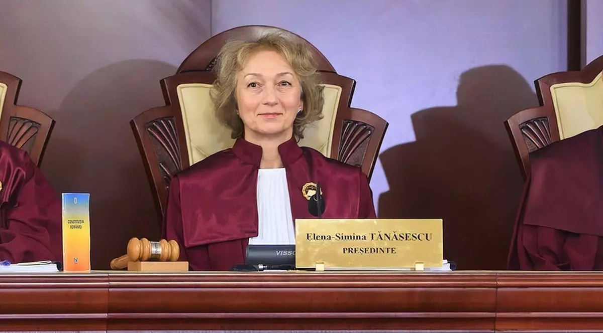 16 preşedinţi de Curţi de Apel cer explicații după ce CCR nu a negat discuția dintre Ilie Bolojan și Simina Tănăsescu înaintea deciziei pe Legea ANI
