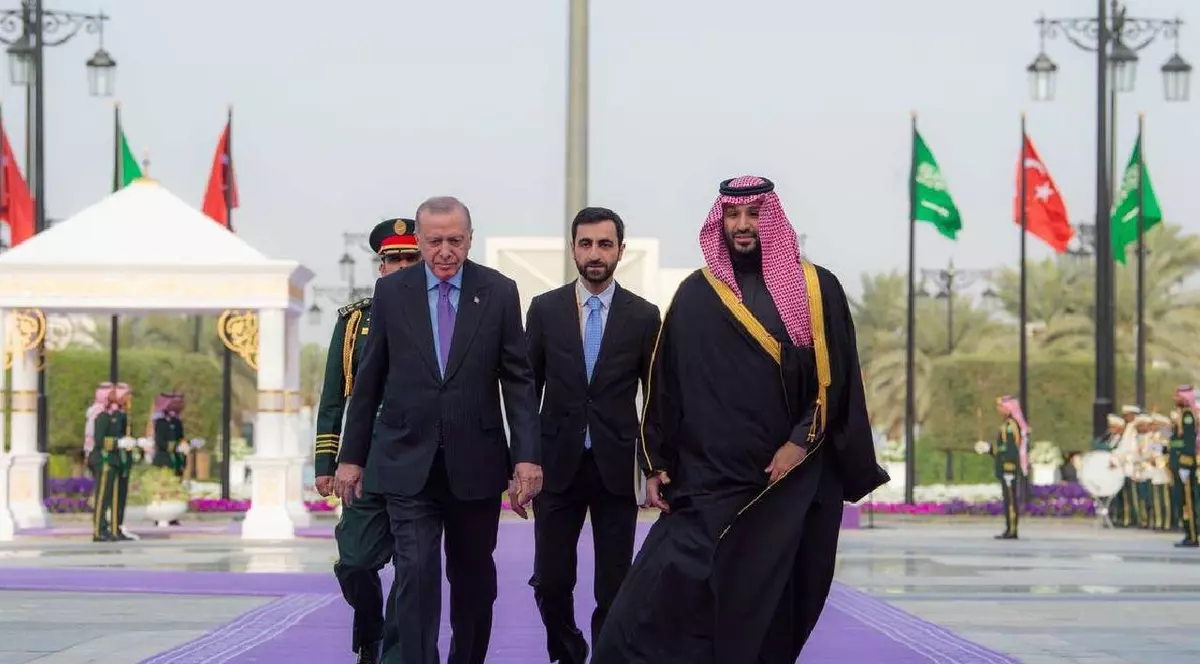 Prințul Arabiei Saudite și președintele turc la una dintre întâlniri
