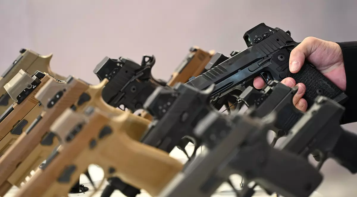 mai multe arme Sig Sauer