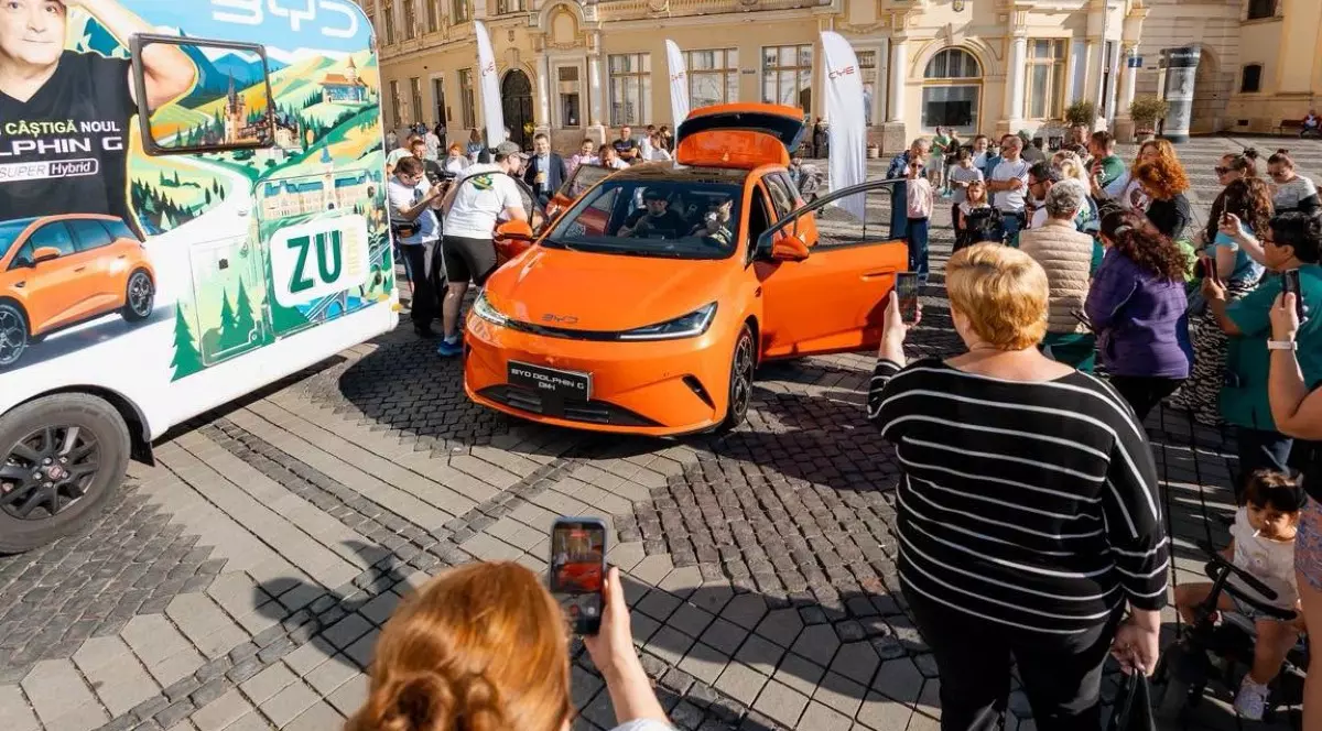 Un ascultător Radio Zu va deveni proprietarul celui mai nou BYD Dolphin G DM-i Super Hybrid, mașină electrică cu autonomie de 1.000 km