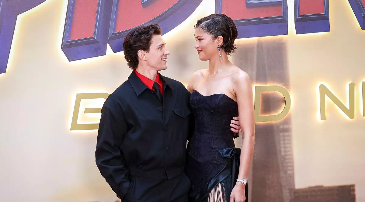 15 IUNIE: (de la stânga la dreapta) Tom Holland și Zendaya participă la sesiunea foto pentru „Spider-Man: Brand New Day” la Hotelul Four Seasons, pe 15 iunie 2026, la Madrid, Spania.