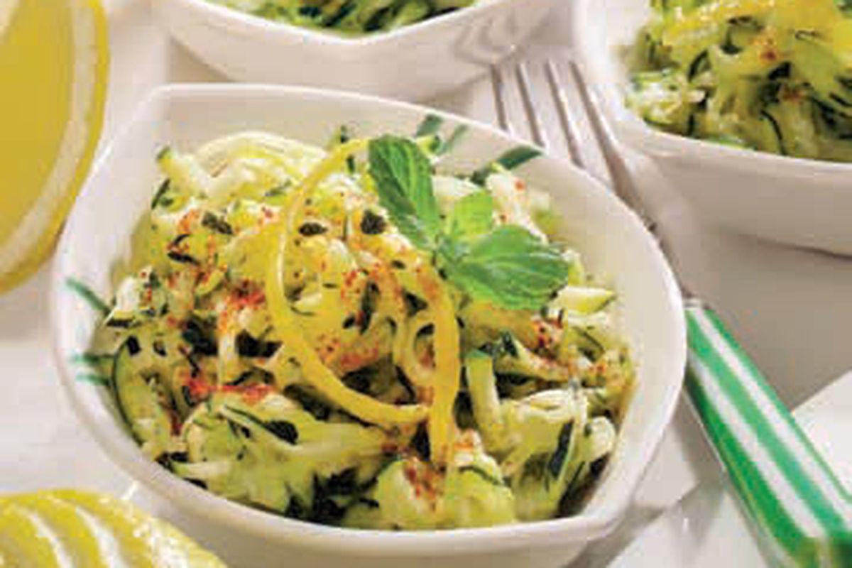 Găteste Altfel Dulcii Dovlecei Salată De Dovlecei Cruzi