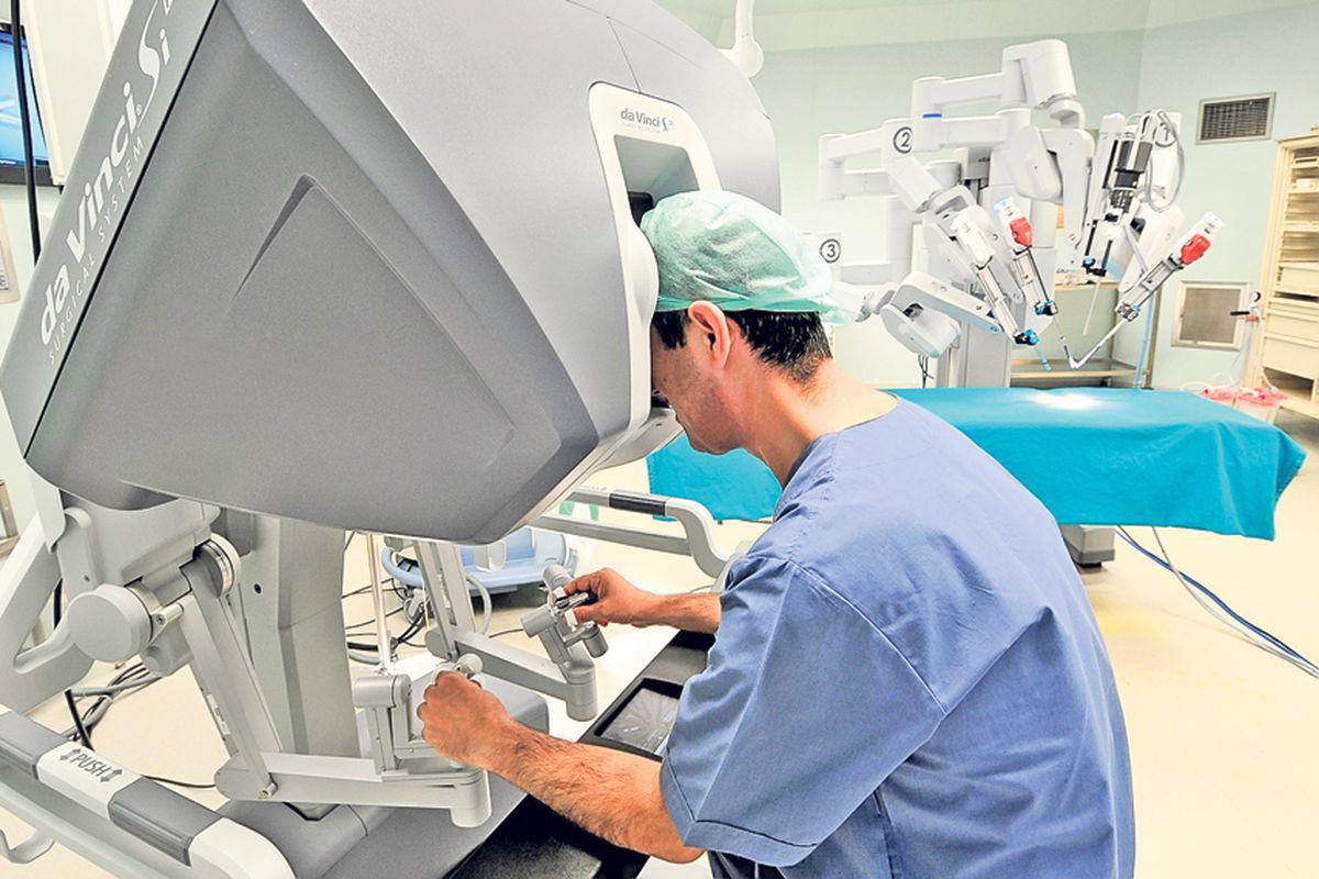 Veste Bună Cancerul De Prostată Poate Fi Operat Cu Ajutorul Roboţilor Stiri Libertatea Libertatea