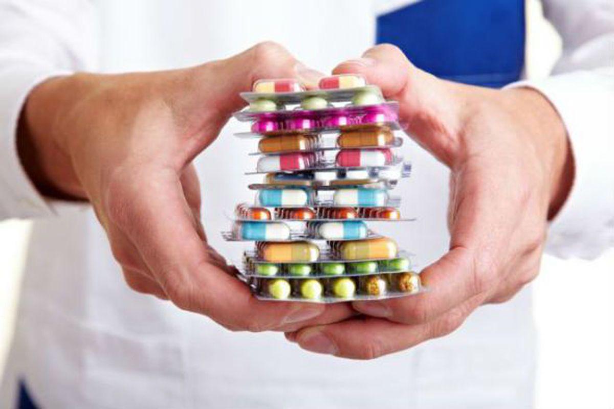Percheziții La Traficanți De Droguri Suspecții Vindeau Medicamente Pe Piața Neagră Din Sua Libertatea