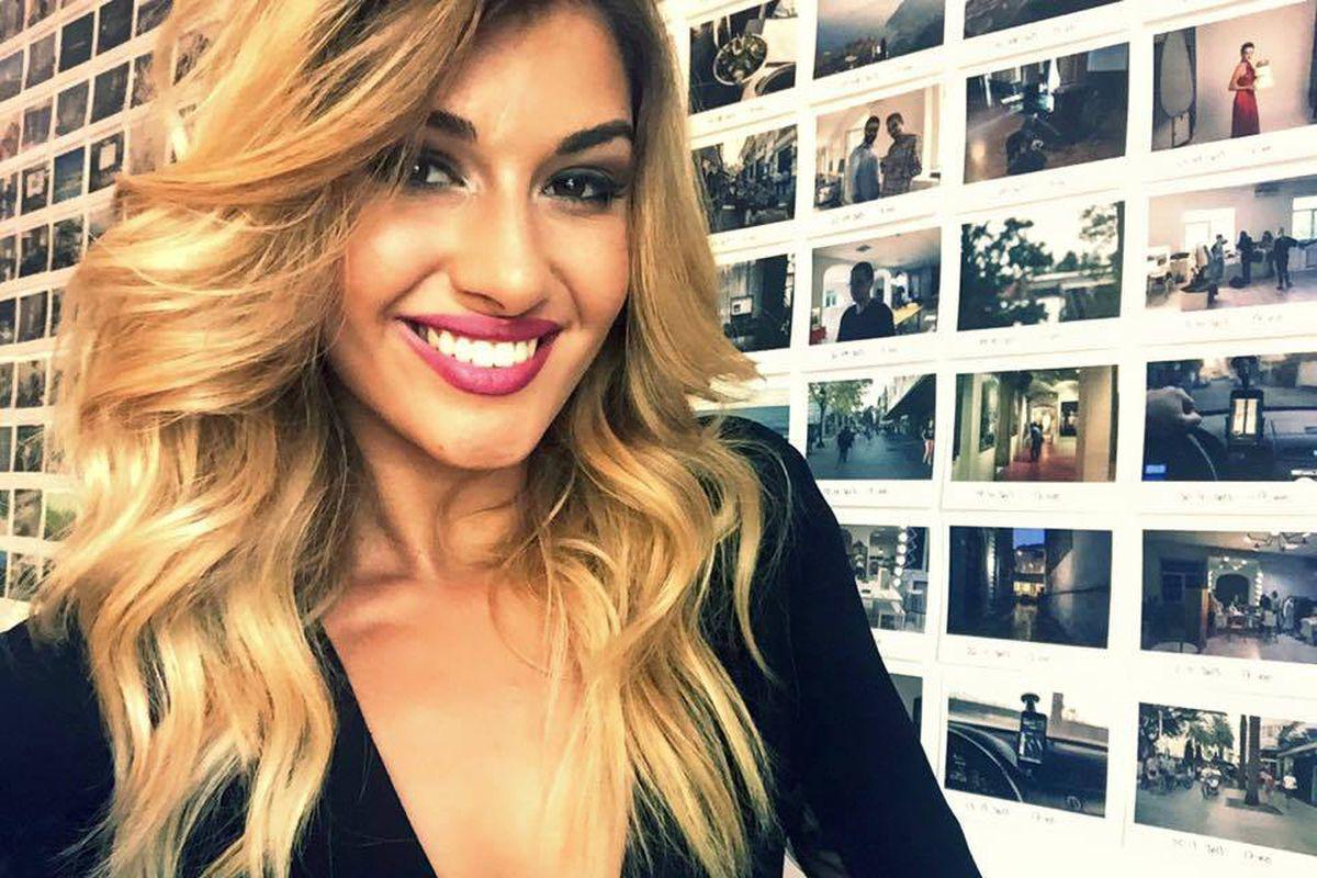 Exclusiv Alina Eremia Era Să O Pățească Grav După Un Concert A Stat Două Ore Sechestrată In Mașină Entertainment Monden Libertatea Libertatea