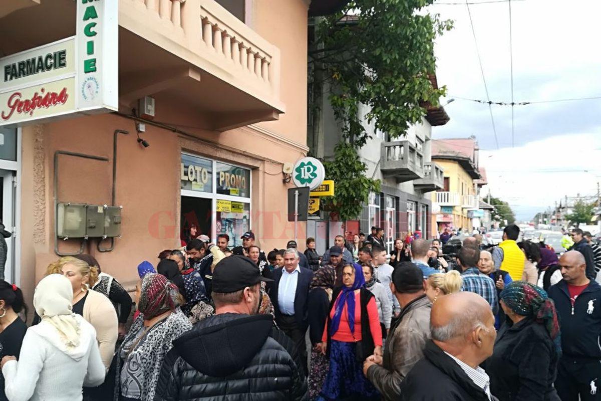 Romii Au Protestat In Stradă La Targu Jiu Libertatea