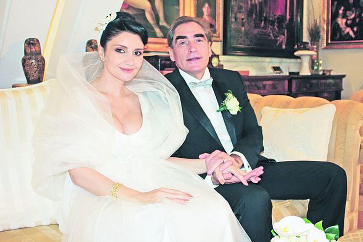 De Necrezut Cum Arăta Silvia Chifiriuc La Inceputurile Sale Cantăreața Așa Cum Era Inainte De A Deveni Nevasta Lui Petre Roman Video Libertatea