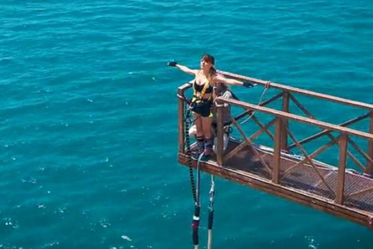 Andreea Antonescu Săritură Periculoasă La Fort Boyard Libertatea