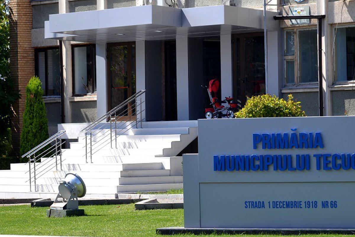 Taxa De Schimbare De Sex și Impozite De 500 Pe Imobile La Tecuci Libertatea