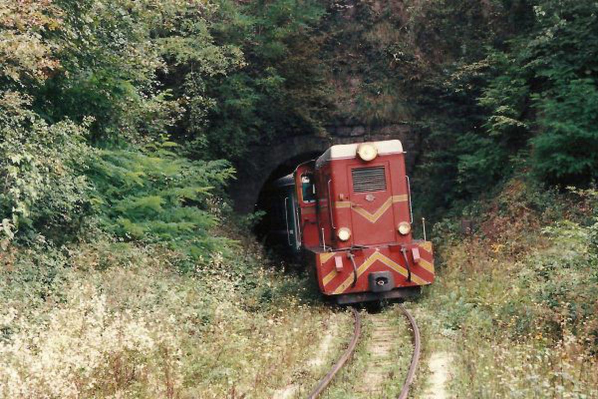 Tunelul Din Munții Hunedoarei Care A Fost Săpat In Vremea Austro Ungarilor Libertatea